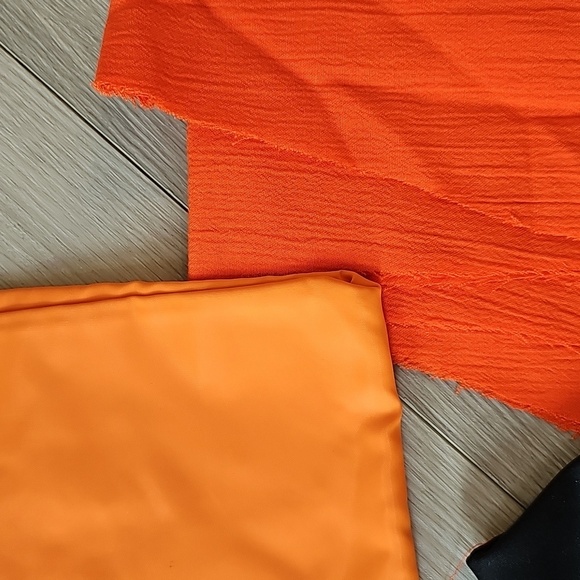 Vintage Butterick Halloween Pattern & Fabric For Pumpkin Costumes - Picture 8 of 8